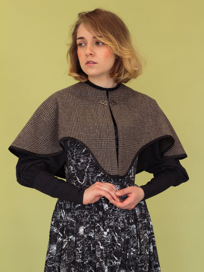 Romantic Pelerine Capelet - Sewing Pattern